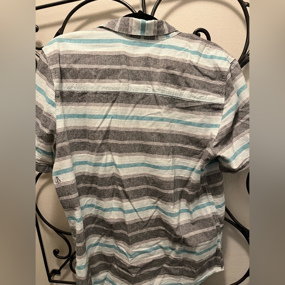 Volcom Button Down - Picture 4 of 4